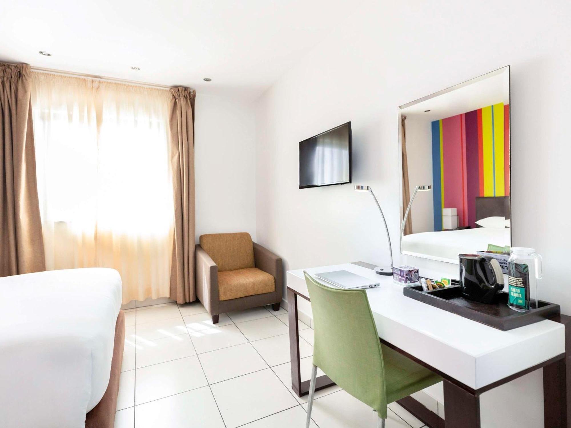 Ibis Styles Accra Airport Hotel ภายนอก รูปภาพ