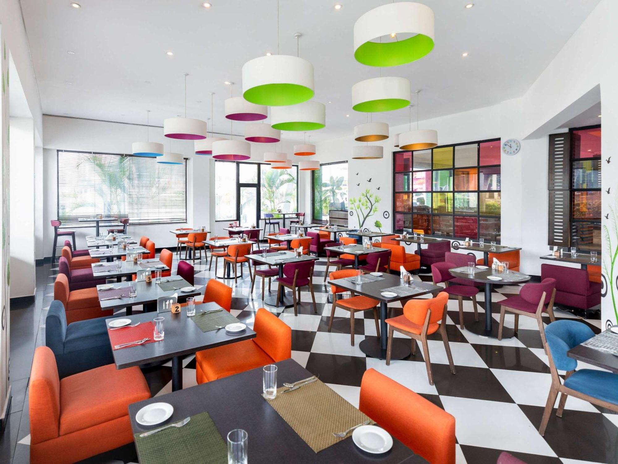 Ibis Styles Accra Airport Hotel ภายนอก รูปภาพ