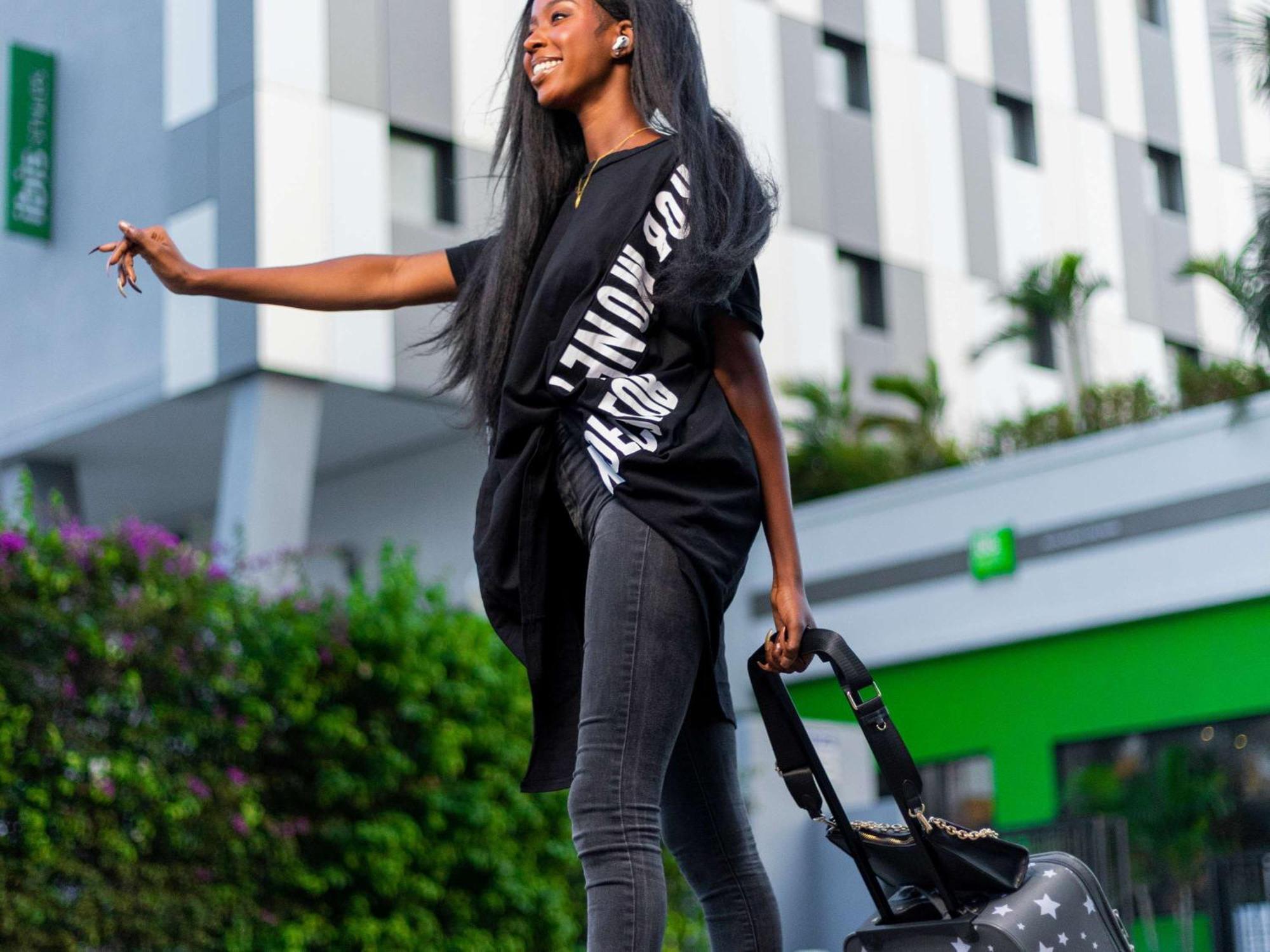 Ibis Styles Accra Airport Hotel ภายนอก รูปภาพ