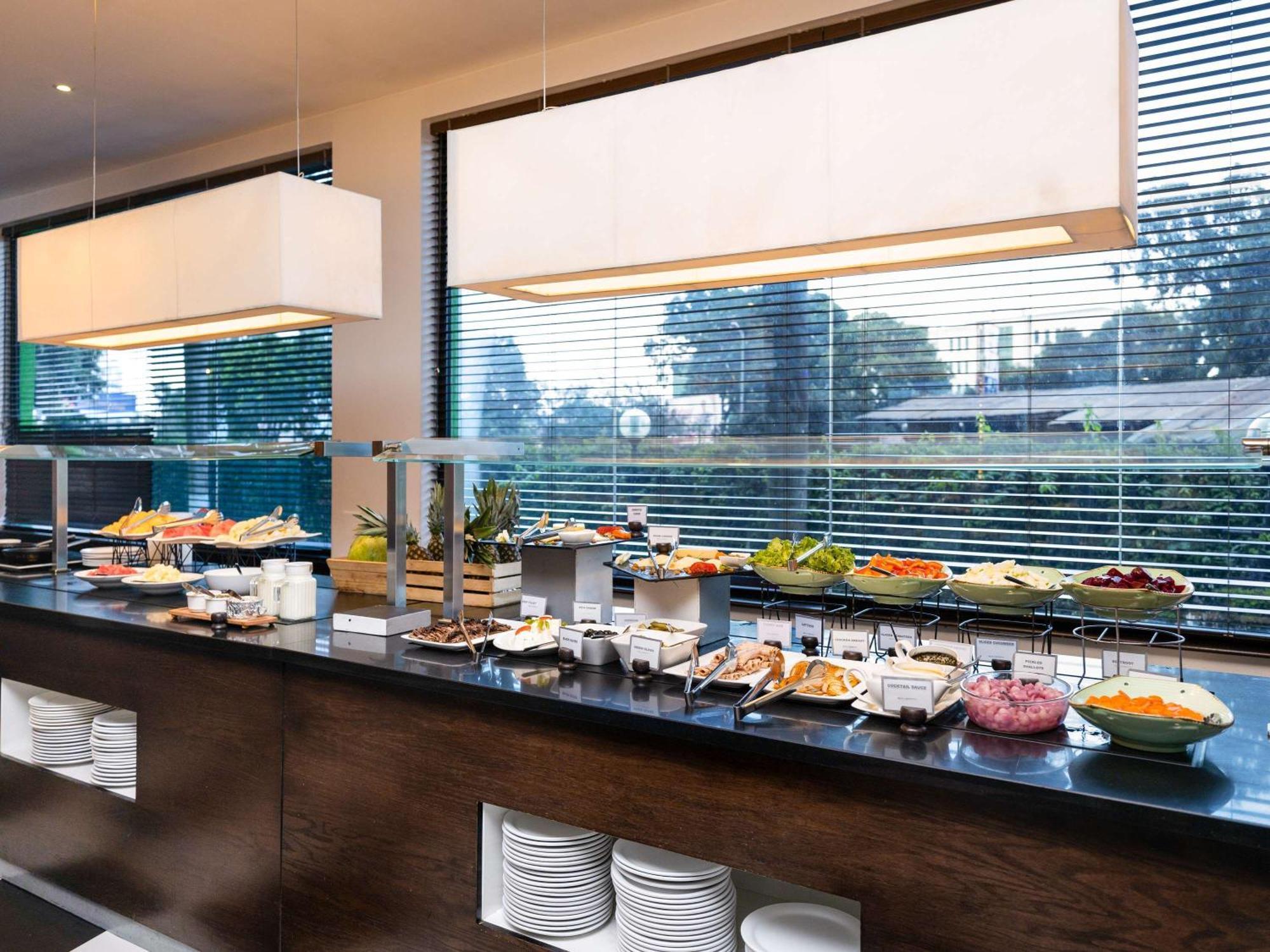 Ibis Styles Accra Airport Hotel ภายนอก รูปภาพ